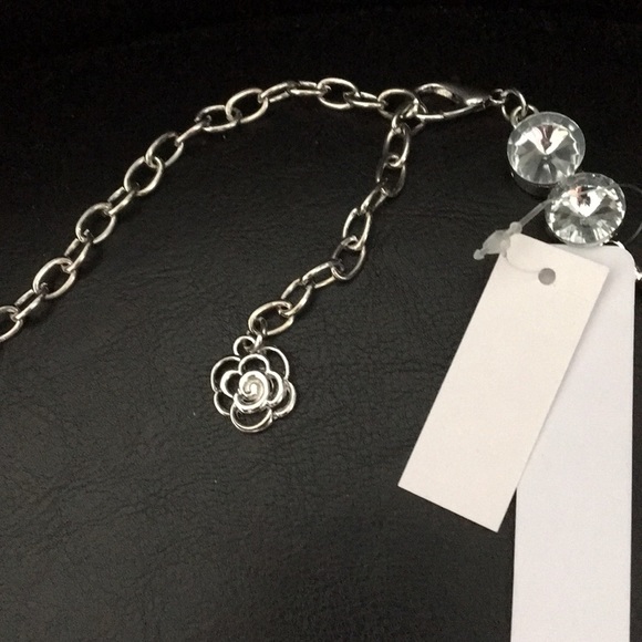 New Ellen Tracy Crystal Links Belt Adjustable 40" - Picture 3 of 3